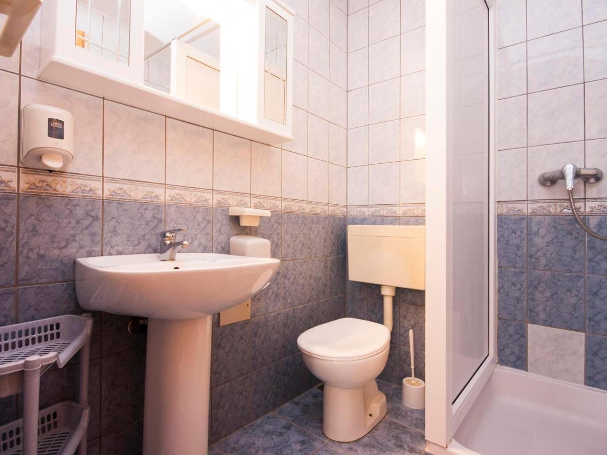 Apartments Skarpa 1601 로고즈니차 외부 사진